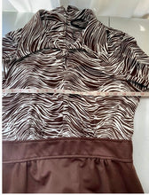 Load image into Gallery viewer, 1970’s Vintage Designer brown and white zebra/fingerprint design bodice shirt midi dress.